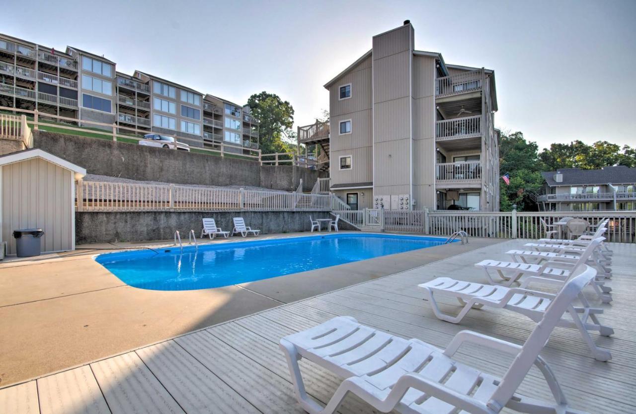 Lakefront Osage Beach Condo With Community Pool Bagian luar foto